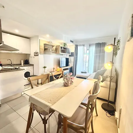 Bajo Estrellas Sun קורלחו